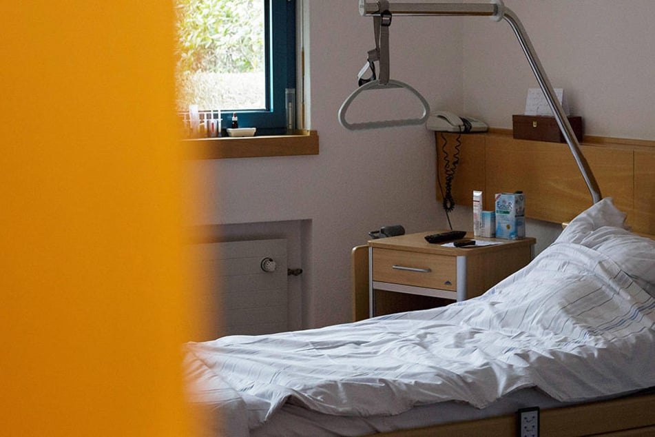 Das Gericht hielt dem Angeklagten zugute, dass er sich zuletzt aufopfernd um seinen Vater gekümmert hatte, bevor er ihn tötete.