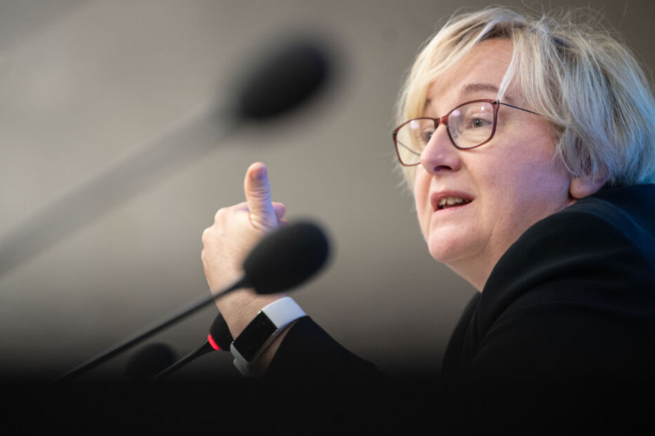 Die entsprechende Kabinettsvorlage von Baden-Württembergs Wissenschaftsministerin Theresia Bauer (Grüne) soll in der kommenden Woche beschlossen werden.