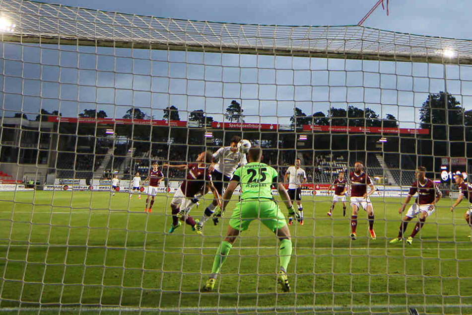 Das 2:0 in der 15. Minute durch Ex-Dynamo Tim Kister war in Sandhausen schon die Vorentscheidung.