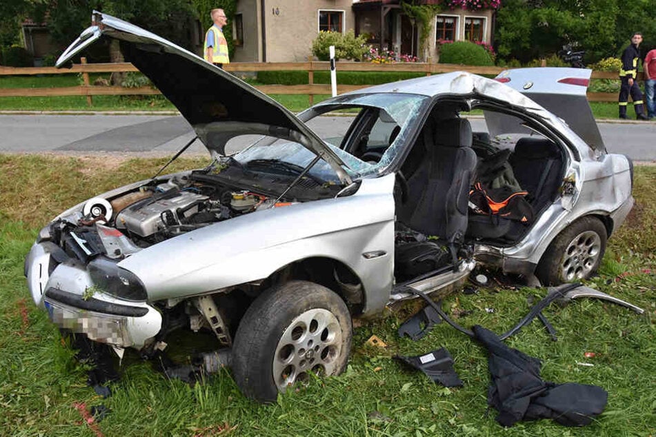 Am Auto entstand ein Totalschaden.