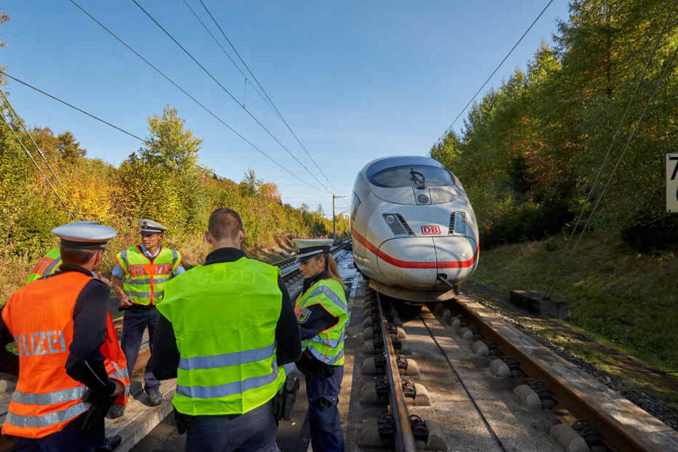 Vom frühen Samstagmorgen an will die Bahn zwischen Siegburg/Bonn und Montabaur wieder Züge rollen lassen.