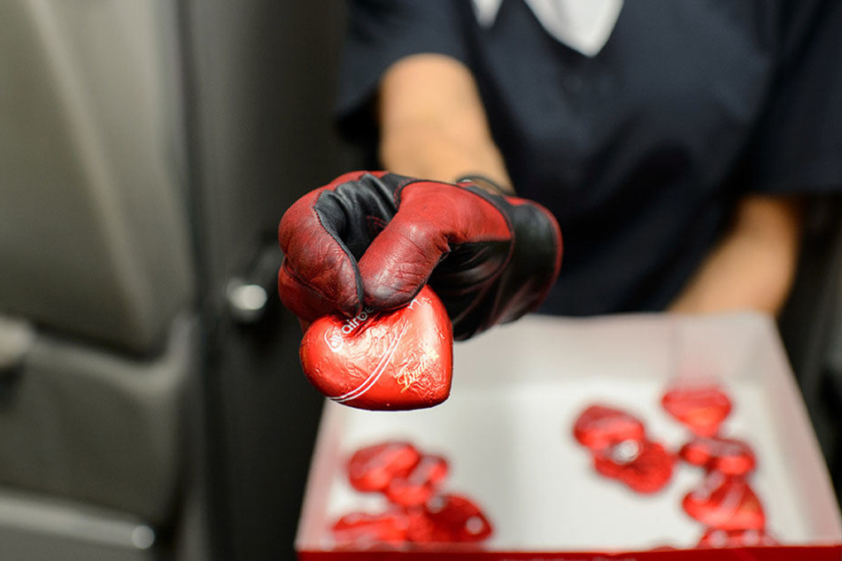 Die Schokoherzen von Air Berlin sind nach wie vor sehr beliebt.