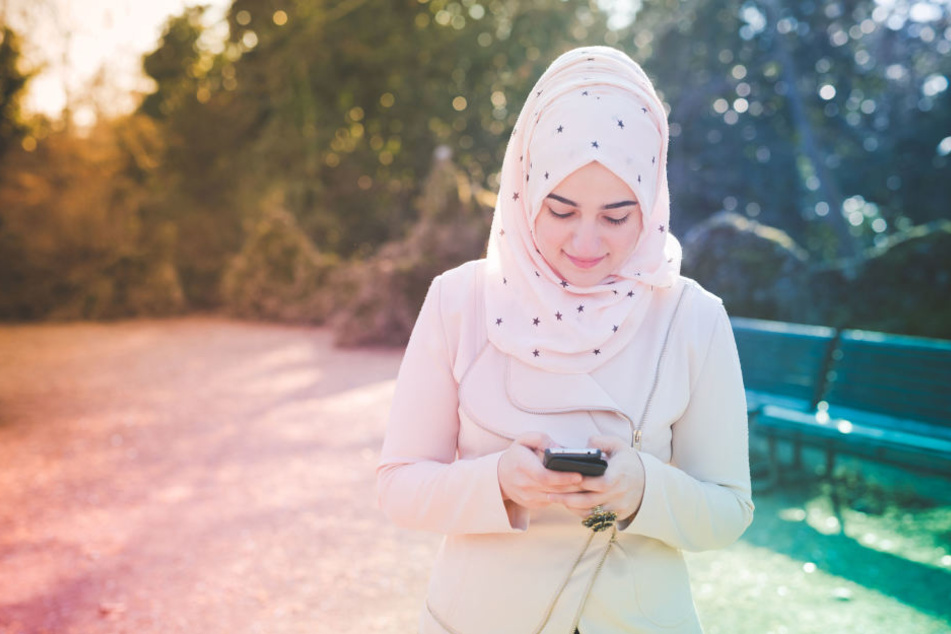 Die junge Engländerin trug einen Hijab. (Symbolbild)