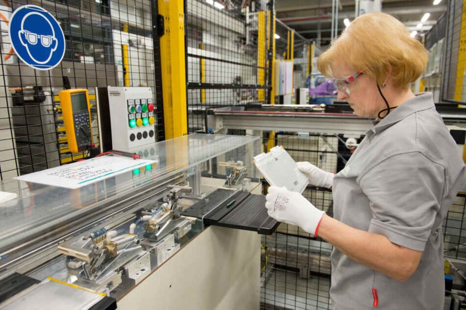 Produktion im bestehenden Werk in Kamenz: Daimler will hier bis Jahresende 1000 Mitarbeiter beschäftigen.