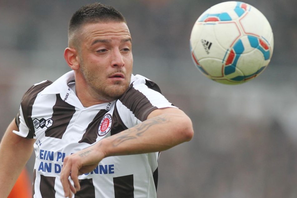 Der frühere Spieler des FC St. Pauli, Deniz Naki wurde auf der Autobahn A4 beschossen. (Symbolbild)