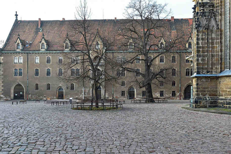 Um das historische Kornhaus in Meißen gibt es einen seltsamen Streit.