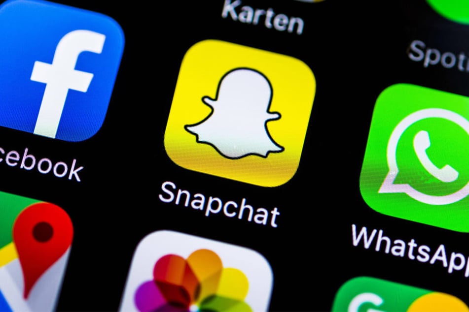 Facebook, Snapchat und WhatsApp sind einige Beispiele für Social-Media-Plattformen (Symbolbild).