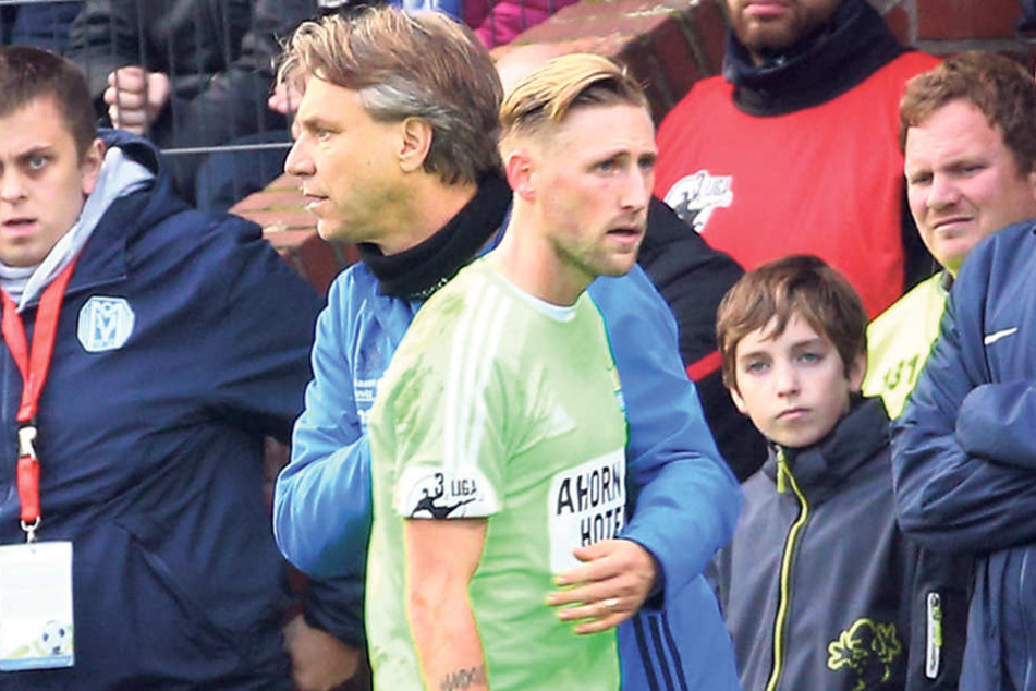 Einziger Wechsel: CFC-Trainer Horst Steffen nahm Björn Kluft (r.) raus, brachte dafür Tom Baumgart.