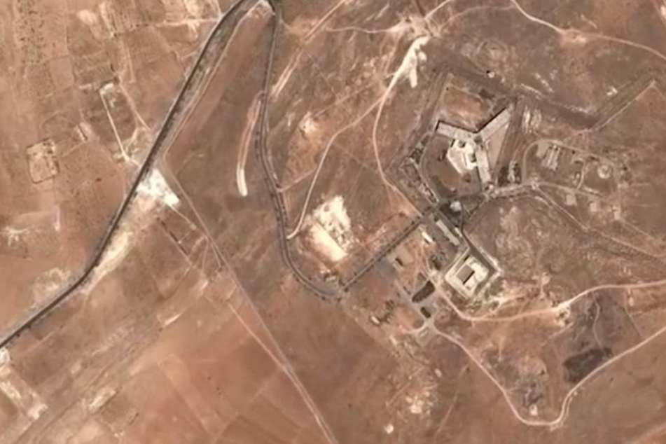 Das Mitärgefängnis Saidnaja in Syrien. Hier sollen rund 13.000 Menschen hingerichtet worden sein.
