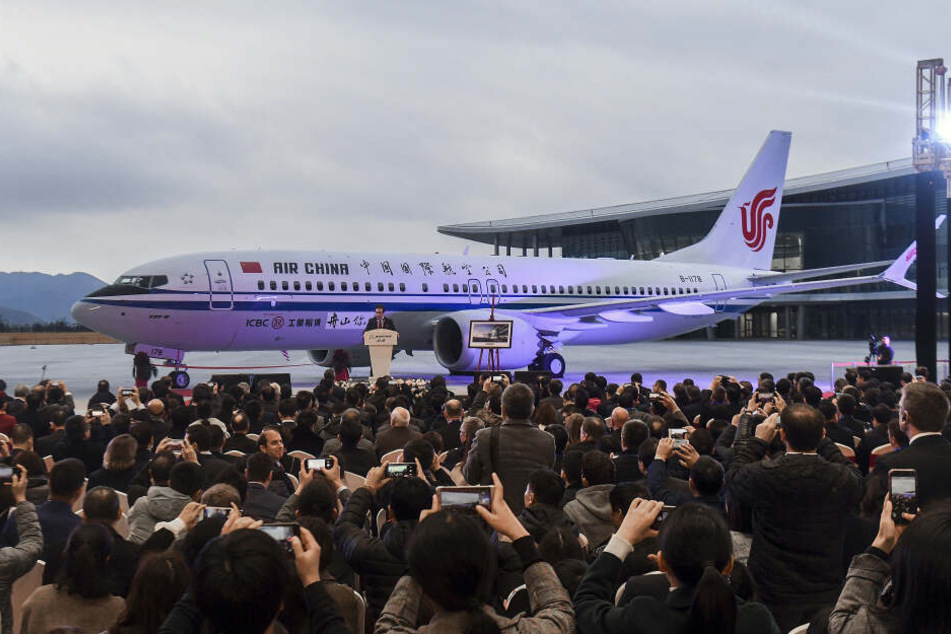 Am 15. Dezember 2018 wird eine Boeing 737 Max an Air China ausgeliefert.