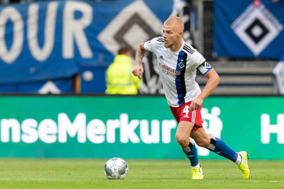 Gegen den VfL Bochum trug Rick van Drongelen die Kapitänsbinde des HSV.