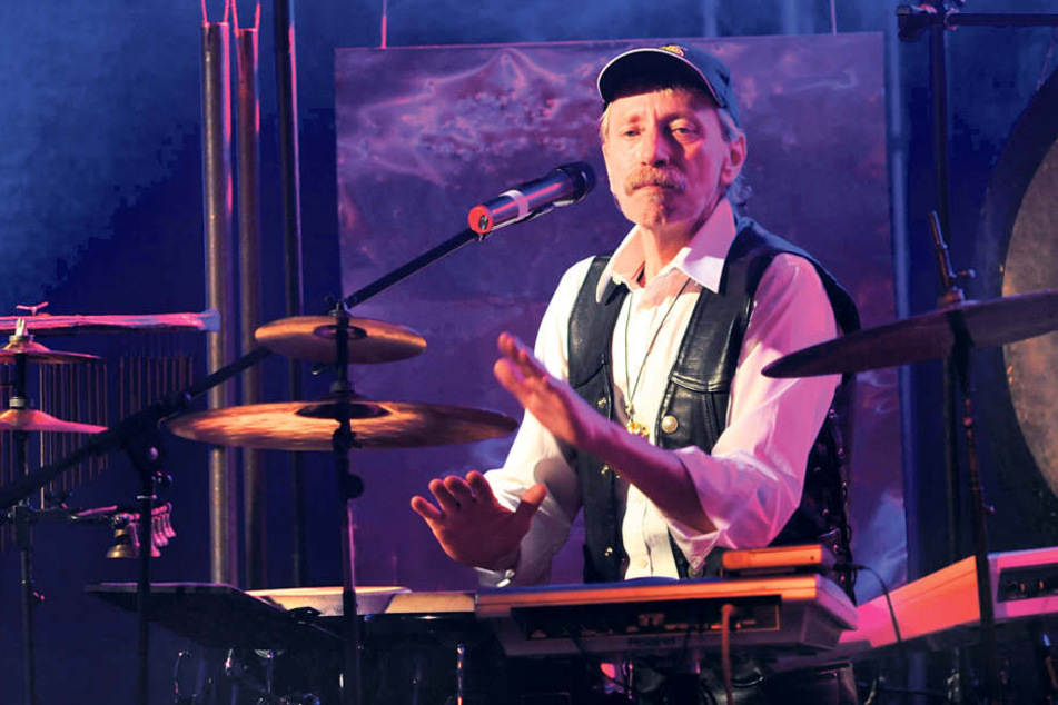 Norbert Jäger (†71) hier bei einem Auftritt der Band 2009. In der Nacht zum
Samstag ist er gestorben.
