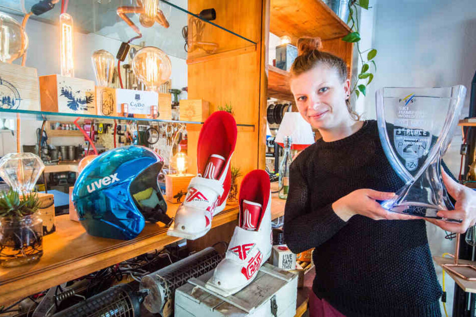 Aus Richard Freitags (27) Schätzen fertigt Franziska Dörner für den guten Zweck Kunst.