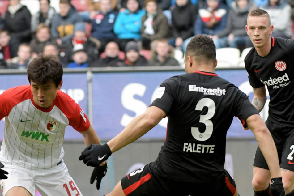 Sie kämpften vergeblich: Eintracht Frankfurt hat in Augsburg 0:3 verloren.