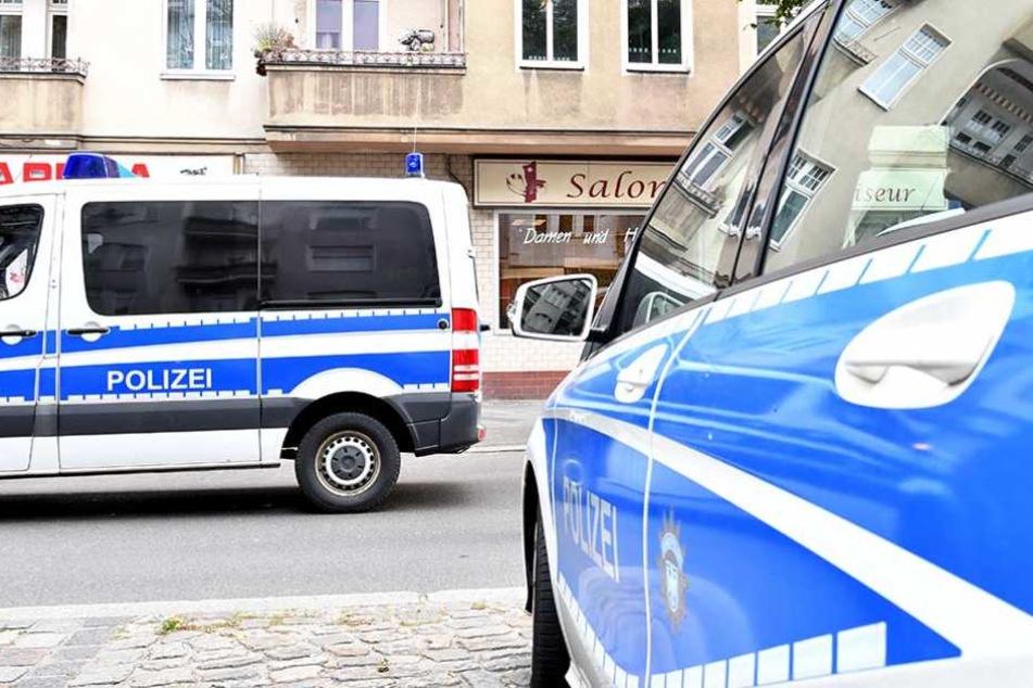 Die Polizei sucht nach den Tätern des Raubüberfalls (Symbolbild).