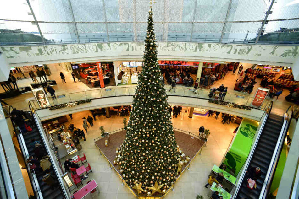 Shopping am Heiligabend ist beliebt, doch jeder sollte das Weihnachtsfest in Ruhe genießen können.