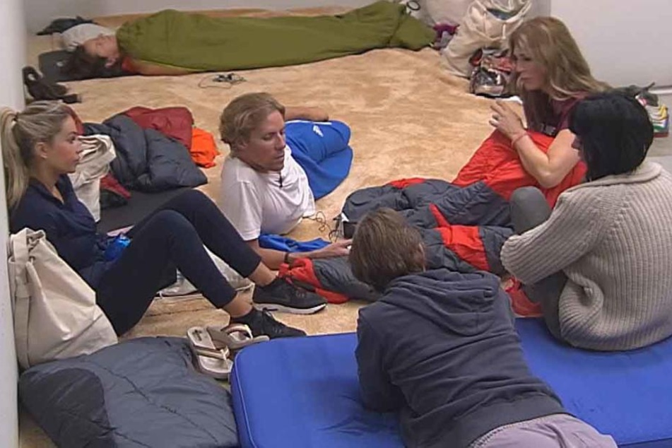Jens Hilbert (39) spielt bereits an Tag 2 mit dem Gedanken, "Promi Big Brother" zu verlassen.