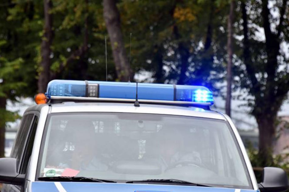 Als die Polizei eintraf, legten die drei betrunkenen Asylbewerber erst richtig los.