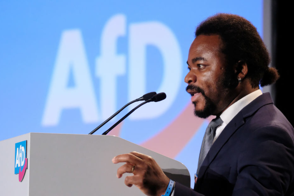 AfD-Politiker Achille Demagbo (38) bei der Europawahlversammlung der Alternative für Deutschland (AfD).