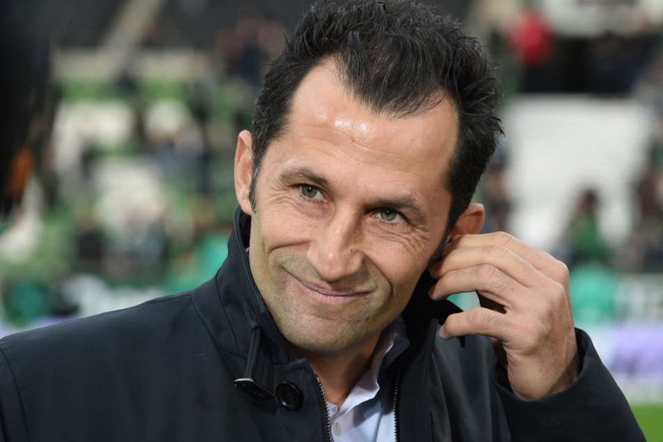 Sportdirektor Hasan Salihamidzic freut sich auf den Gegner Liverpool. (Archivbild)