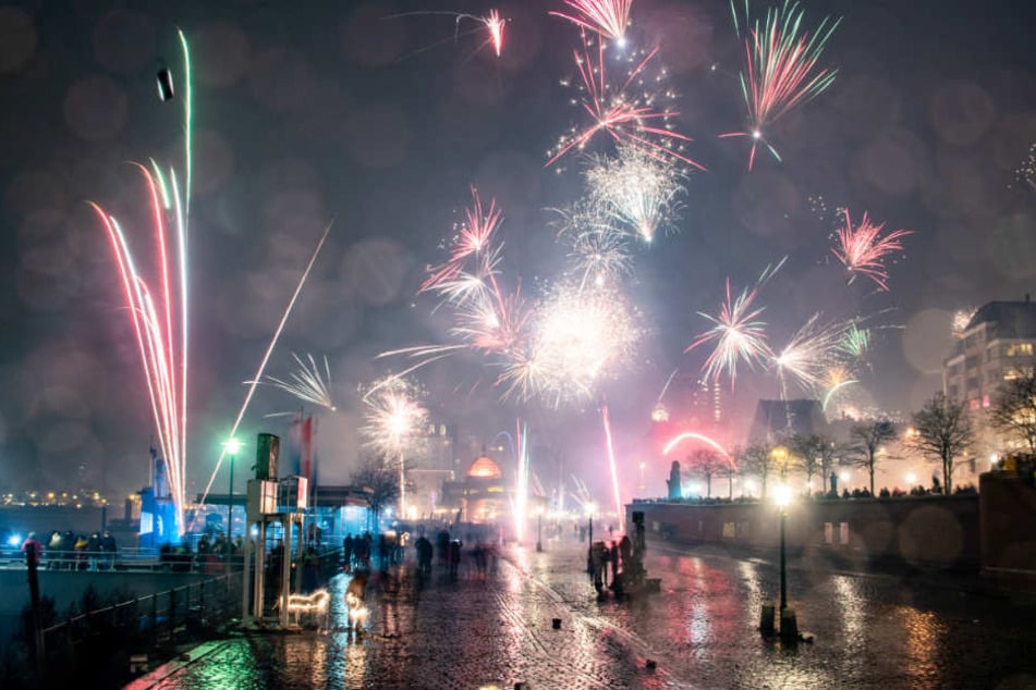 Wie hier am Hamburger Fischmarkt bliebt es in der Silvesternacht friedlich.