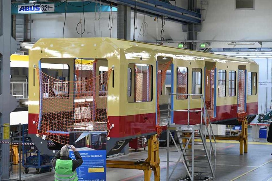 In Pankow bekommen die Rohbau-Wagons jetzt ihre Ausstattung