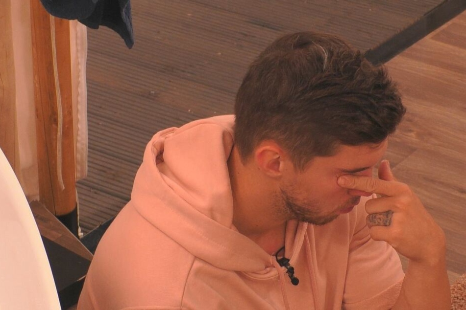 Dass er von Zlatko und Lilo als Stricher betitelt wurde, konnte Joey nicht nachvollziehen: "Niemand hat mich jemals so beleidigt."