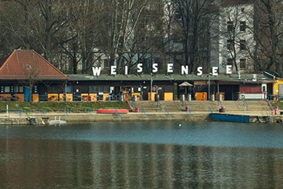 Vorerst bleibt das Strandbad Weißensee durch Abwasserprobleme zu.