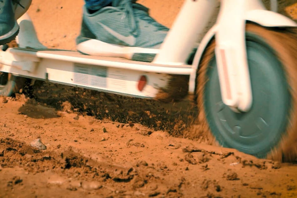 Viele unterschätzen, wie schnell E-Scooter beschleunigen können.