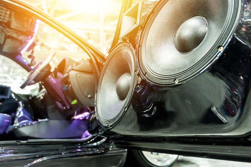 Er drehte die Lautsprecher seines Autos voll auf - und sollte das mit dem Leben bezahlen. (Symbolbild)