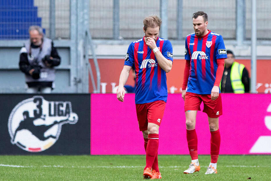 Zwei der Stars, die ihrer Form hinterherhinken: Maximilian Beister (l.) und Weltmeister Kevin Großkreutz (r.).