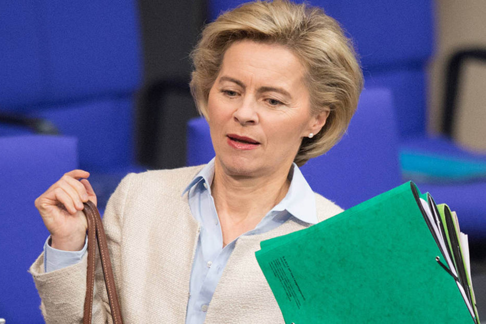 Verteidigungsministerin Ursula von der Leyen (58).