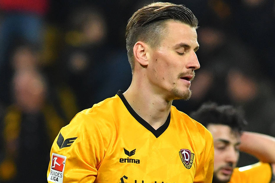 Stefan Kutschke schlug die Augen nieder - ihm war die Enttäuschung nach dem späten 3:3-Ausgleich anzusehen.