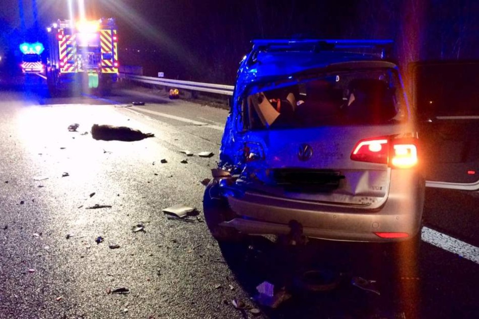 Mehrere Menschen wurden bei dem Unfall auf der A485 verletzt.