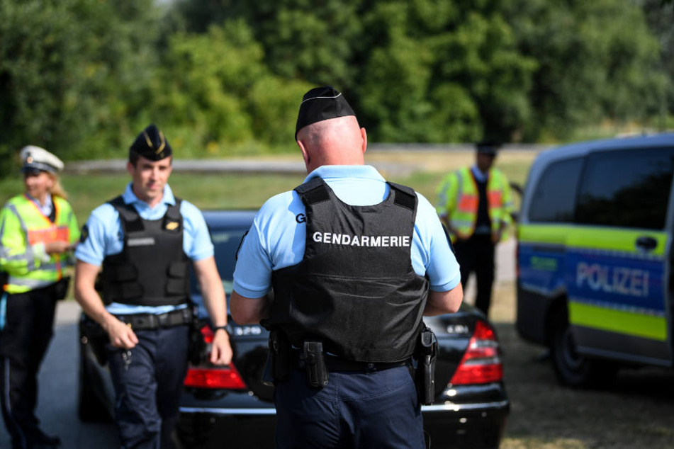 Gemeinsame Fahrzeugkontrolle in Rust.
