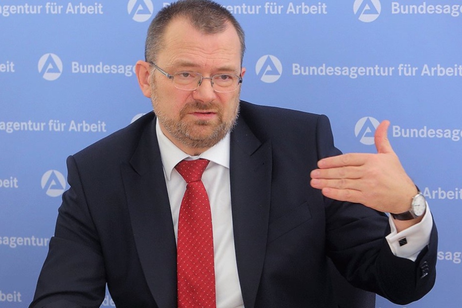 So wenige Arbeitslose wie noch nie seit 1991 kann Sachsens Arbeitsagentur-Chef Klaus-Peter Hansen (54) verkünden.