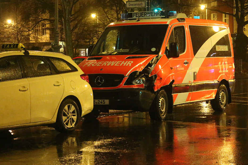 Auf dem Weg zum Einsatz hat es gekracht.