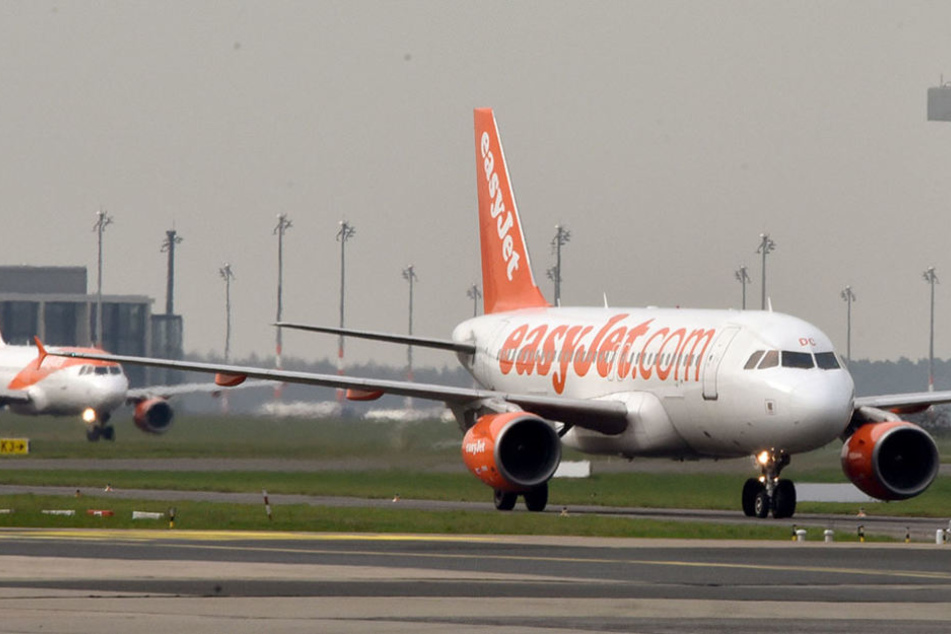 Eine easyJet-Maschine musste in Berlin-Schönefeld früher als geplant landen.