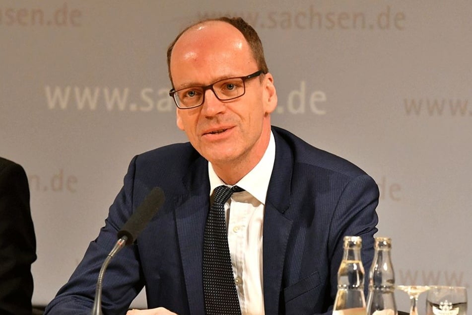 Kraft seines Amtes oberster Bauherr der neuen JVA: Finanzminister Matthias Haß (50, CDU).
