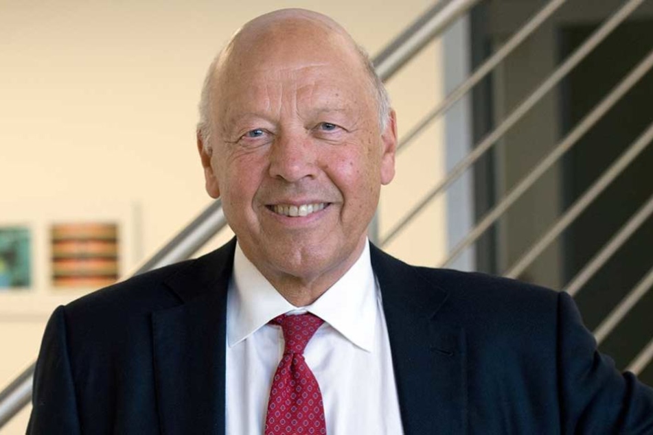 Zieht im Hintergrund die Strippen: Molke-Milliardär Theo Müller (77). Er sei für sprunghafte Entscheidungen bekannt, so die "Wirtschaftswoche".