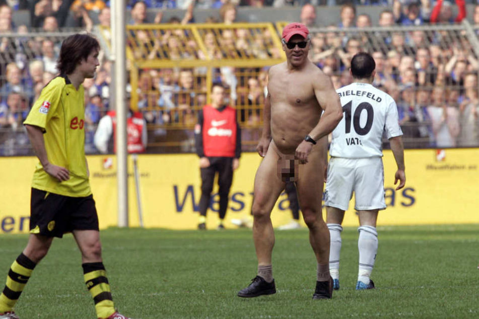 2005 flitzte Ernie durchs Westfalenstadion und sorgte für eine Unterbrechung des Spiels zwischen Borussia Dortmund und Arminia Bielefeld.