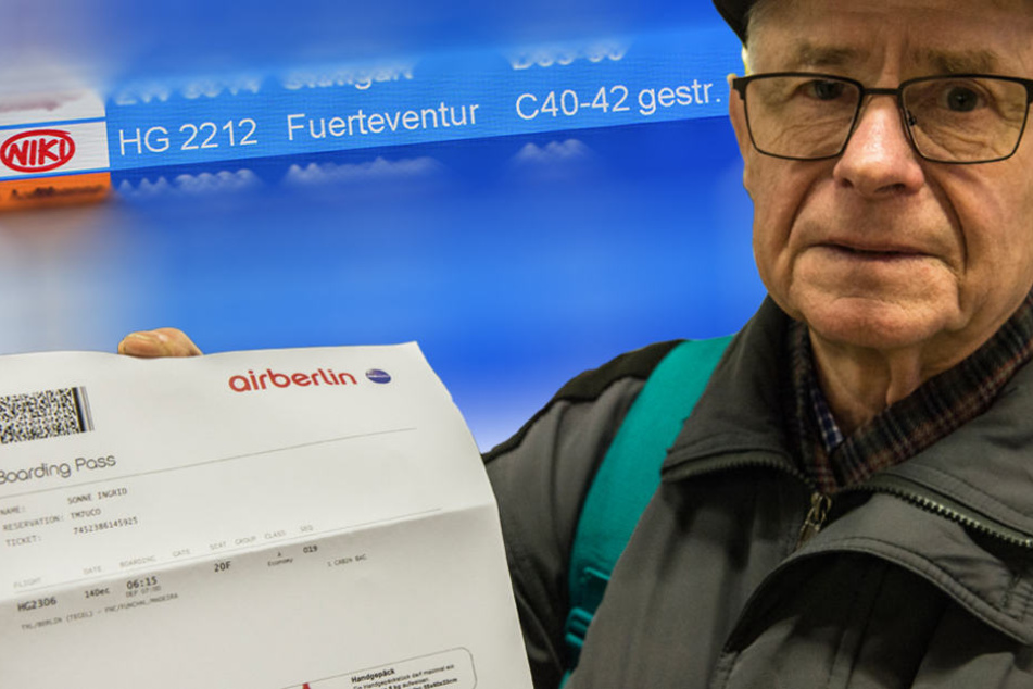 Wolfgang Sonne aus Rathenow zeigt am Flughafen Tegel seine Bordkarte für einen Flug mit der Air-Berlin-Tochter Niki.