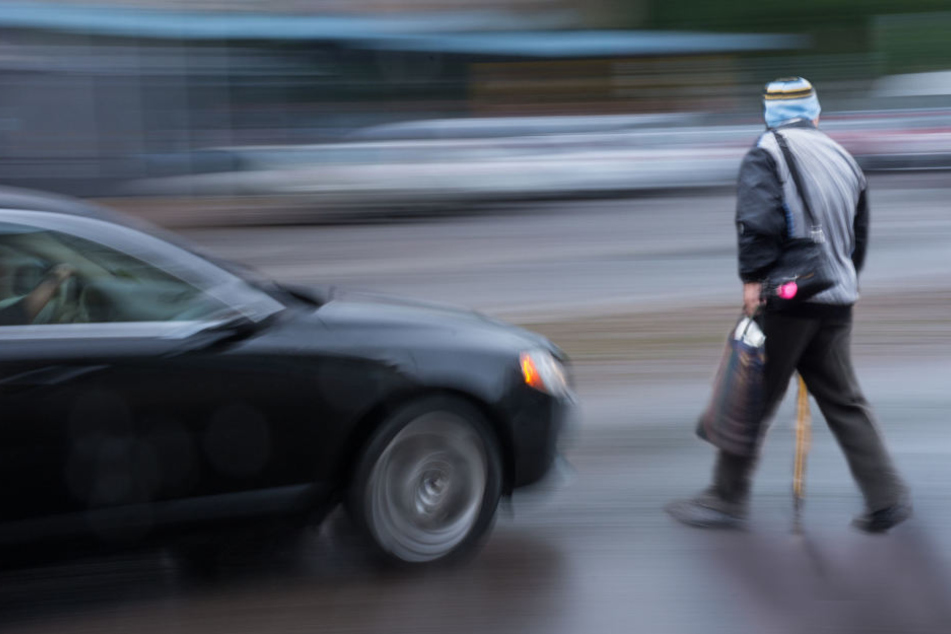 Wer hat den Unfall am Mittwoch in Erkrath beobachtet? (Symbolbild).
