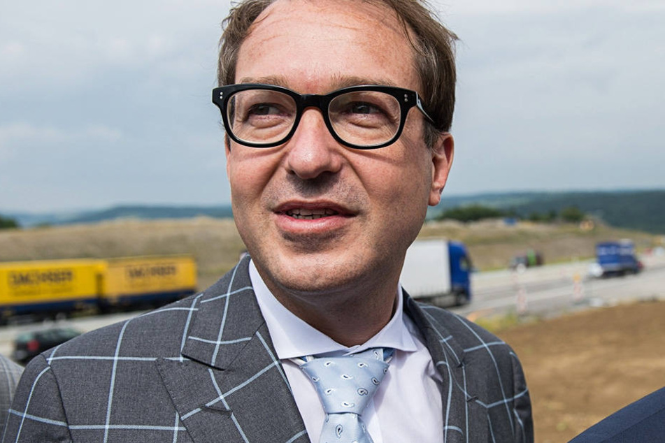 Attacke aus Dresden: Bundesverkehrsminister Alexander Dobrindt (46, CSU)
schiebe Sachsen aufs Abstellgleis.