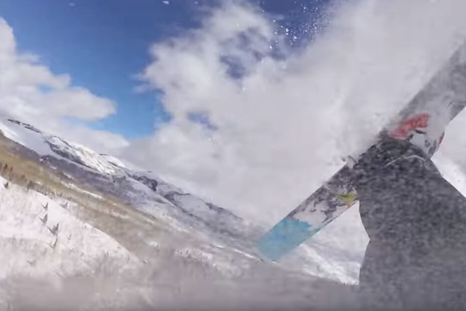 Durch die Luft gewirbelt gab es für den Skifahrer keinen Halten mehr.