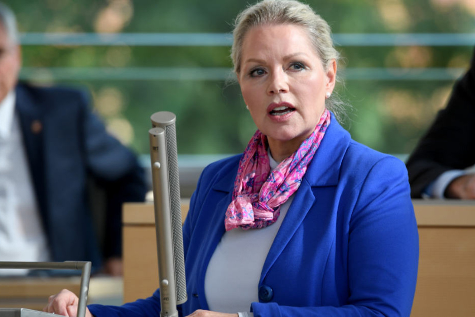 Doris von Sayn-Wittgenstein (AfD) spricht während einer Aktuellen Stunde im Landtag.