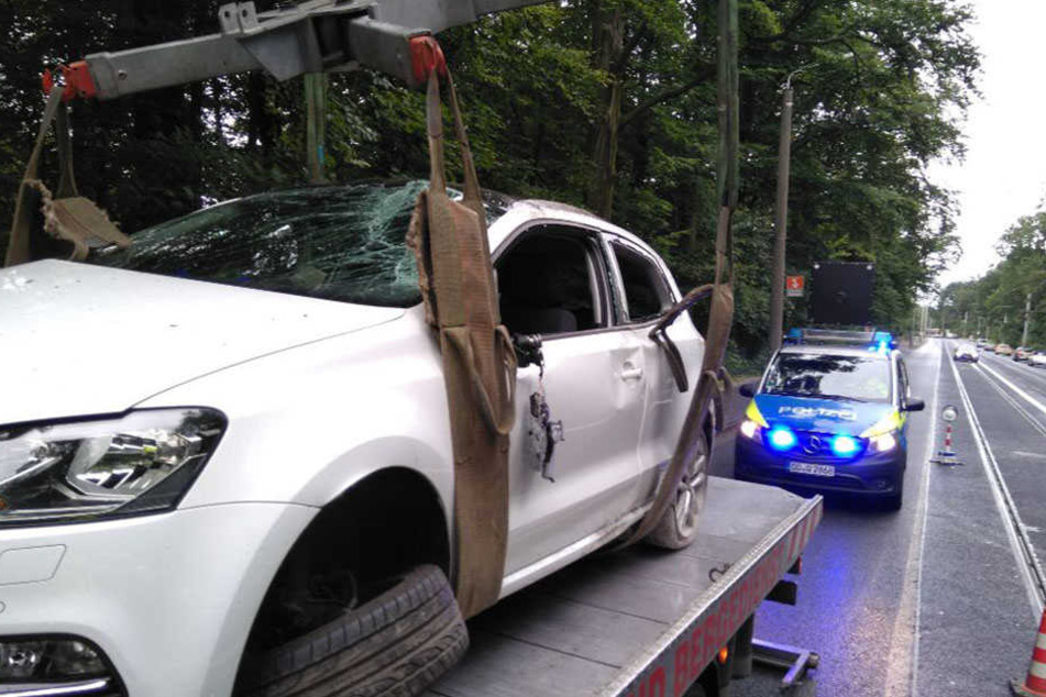 Der VW Polo musste abgeschleppt werden.