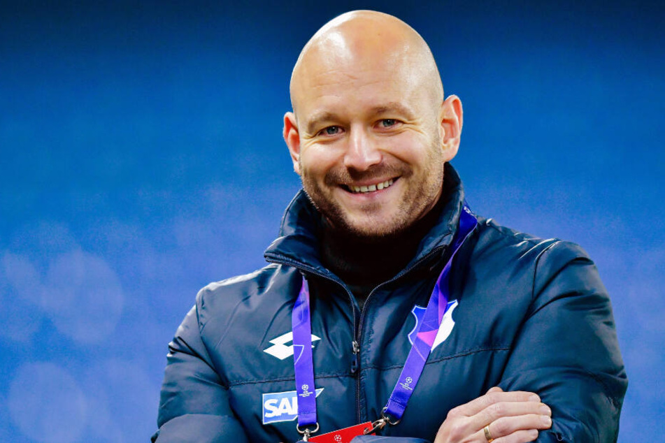 Alexander Rosen ist seit 2013 Sportdirektor bei Fußball-Bundesligist TSG 1899 Hoffenheim und hat bis 2023 verlängert.