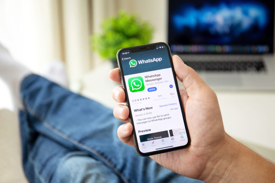 Das neue WhatsApp-Update kann bedenkenlos installiert werden (Symbolbild).
