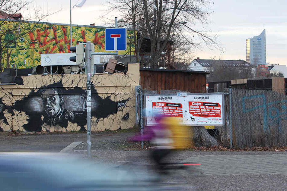 Im ältesten Techno-Club der Stadt, der Distillery, diskutieren vier Politiker über die Zukunft der Party-Landschaft und die Sperrstunde.